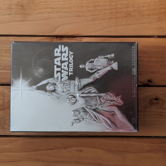 Star Wars trilogy DVD Set - Picture 2 of 2